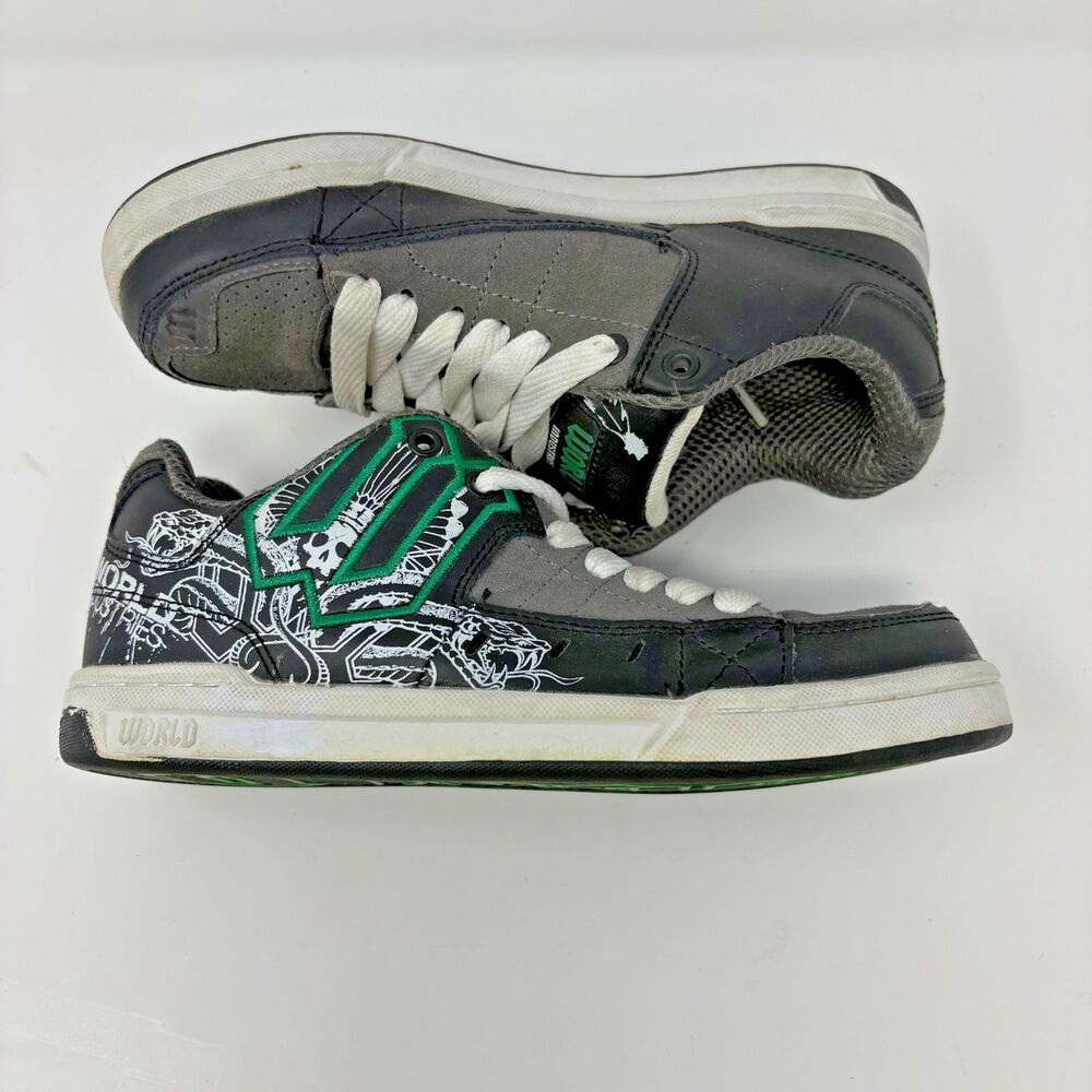 World Industries Vandal Skate Shoes US 6 Gray Green Skull Snake Tribal Y2K